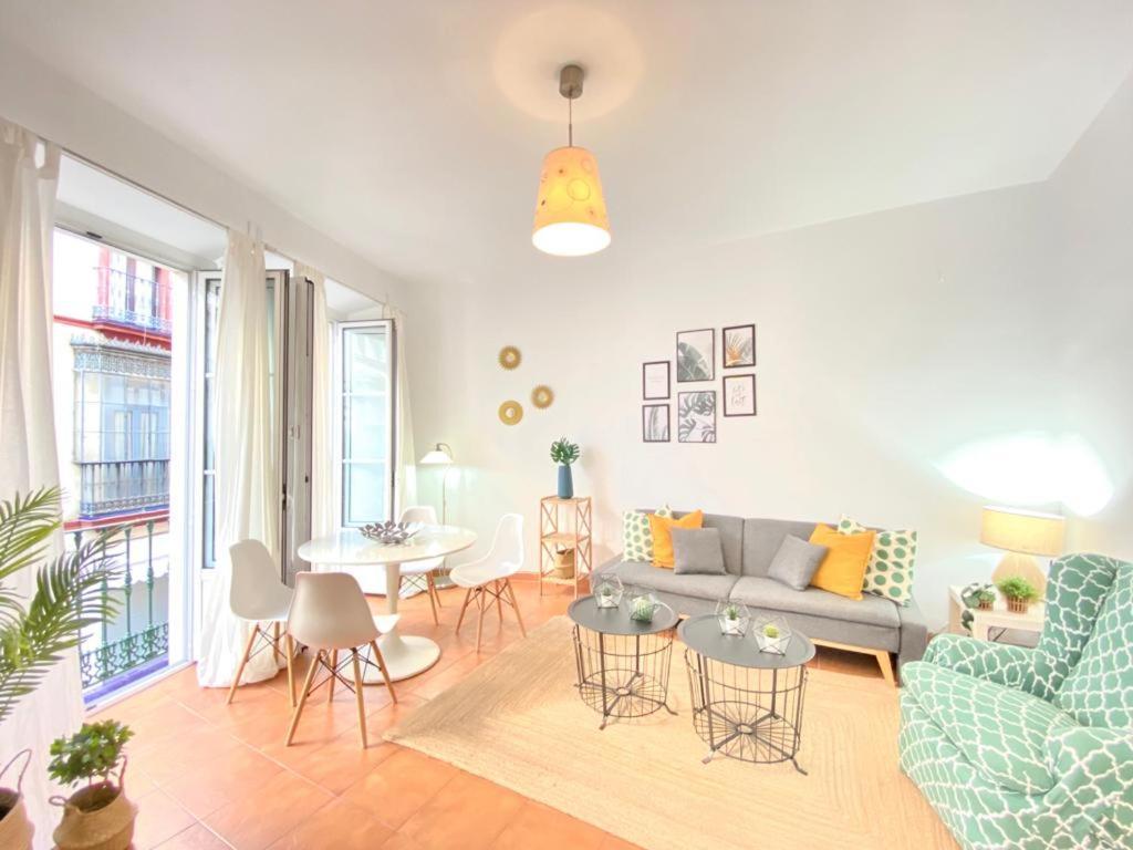 Superb Apartment In Downtown Of Sevilla ,Parking Optional, Top !! Bagian luar foto