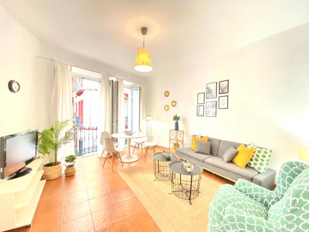 Superb Apartment In Downtown Of Sevilla ,Parking Optional, Top !! Bagian luar foto